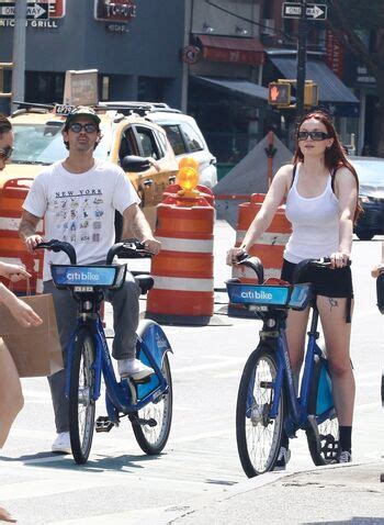 Non Nude Sophie Turner Sexysophieturner Sophiet Nude Onlyfans The Fappening Plus