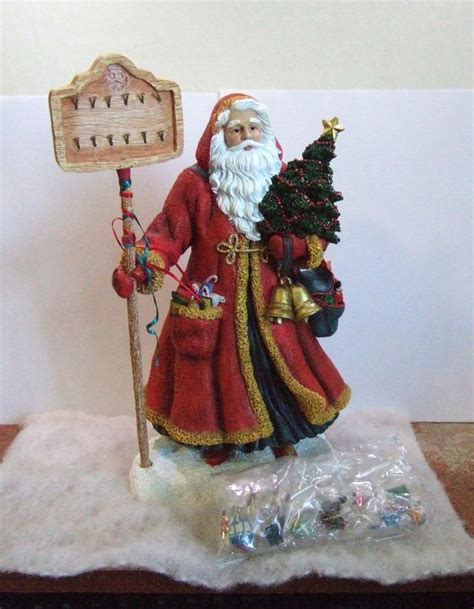 17 Best Images About Pipka Santas On Pinterest Sculpture Memories