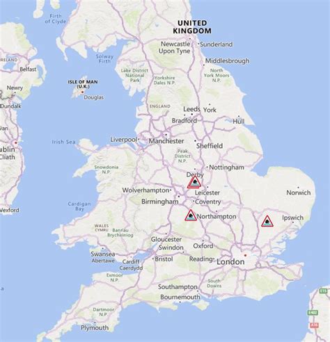 flood warnings map reveals areas  uk   risk  flooding news