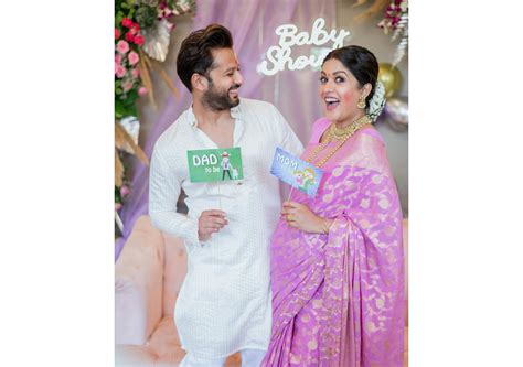 Ishita Dutta Flaunts Her Baby Bump In Full Glory For Pregnancy