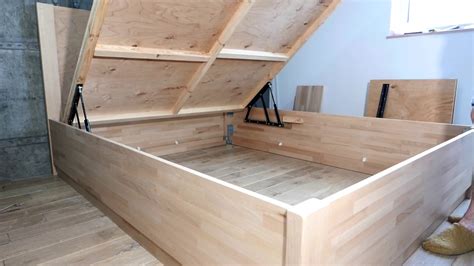 Сделать двуспальную кровать с подъемным механизмом своими руками - 90 фото