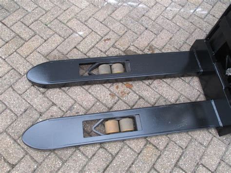 ≡ Электрический штабелер BT SWE 140, поводковый (Акб 2022 года) БУ ...