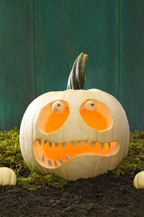 Zombie Pumpkin Carvin | Creative Ads and more…