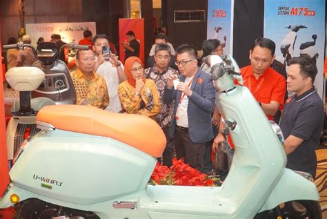 Grand Launching Uwinfly 2024 Hadirkan 6 Model Terbaru Yang Mengejutkan