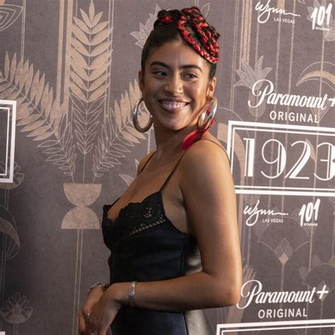 8 Hot Sexy Aminah Nieves Bikini Pics