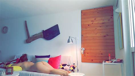 She Stays Naked After Showers Porn Pic