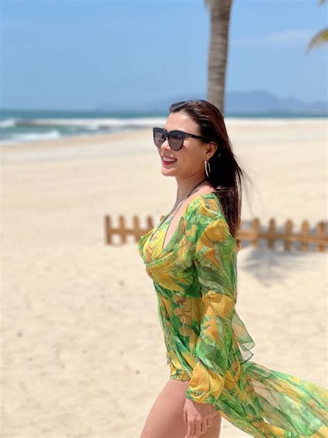 Trọn bộ 60 ảnh Tiktoker Thúy Diễm bikini sexy đẹp nhất