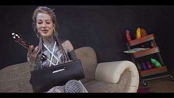 Anuskatzz Stuffs Her Ass With A Cold Stainless Steel Dildo Xvideos