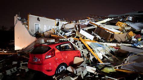 Tornadoes Rip Through Tennessee Killing At Least Six People Us News
