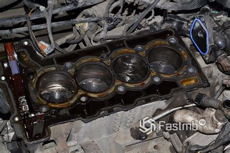 Причины масложора двигателя и как устранить масложор