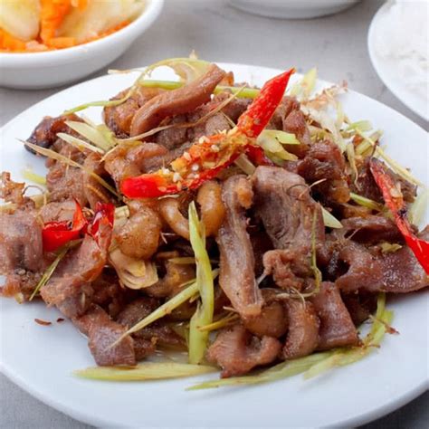 Cách Làm Thịt Gà Chọi Xào Sả Ớt Ngon Tuyệt Hảo