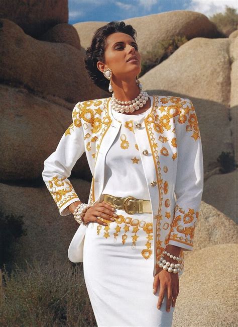 ESCADA Ads | ВКонтакте in 2025 | Fashion, Escada, Simple image