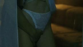 Szezon Nude Scenes Aznude