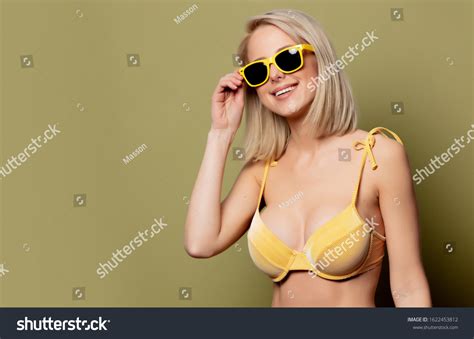 Beautiful Blonde Woman Bikini Sunglasses On Stock Photo 1622453812 Shutterstock