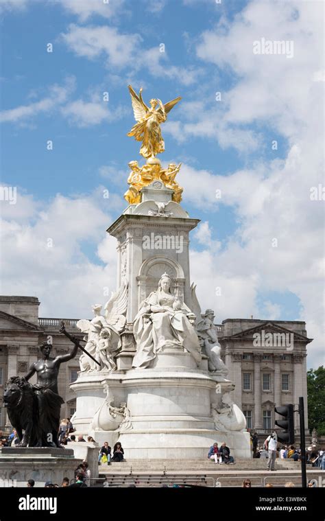 Architecture Of Queen Victoria Memorial Statue At Buckingham Palace