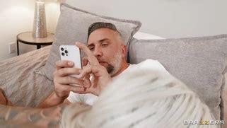 Chantal Danielle Is Sucking Keiran Lee S Big Cock Porn Movies 3Movs