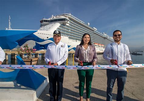 Arriba A Manzanillo El Crucero Royal Princess Uno De Los M S Grandes