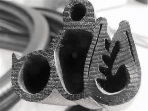 Какие уплотнители дверей лучше поставить на УАЗ "Буханку"