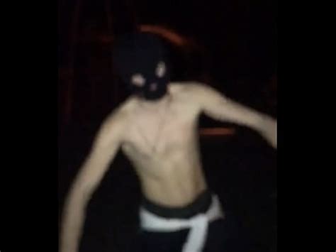 Gimp Dances Shirtless For Cash X XVIDEOS