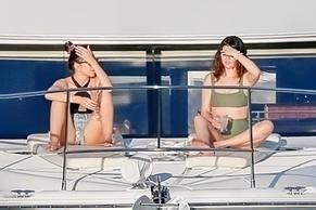 Selena Gomez Stuns As She Soaks Up The Sun In Green Bikini Aboard Luxury Yacht In Hawaii Aznude