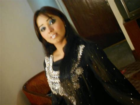 Pakistani Hot Mujra Indian Punjabi Aunty Webcam Nanga Dance Video