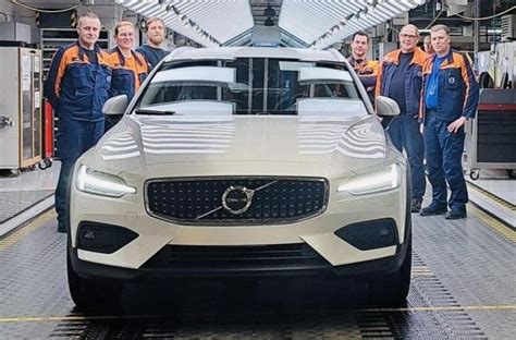 Компанія Volvo повністю відмовилась від дизельних авто