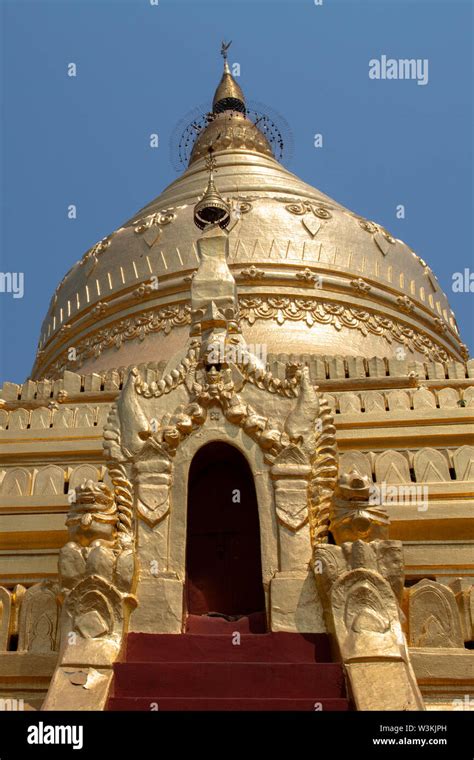 Myanmar Aka Burma Bagan Nyaung U Shwezigon Pagoda Aka Shwezigon Paya