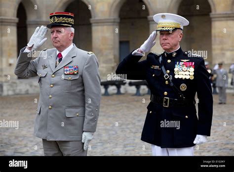 US Marine Corps General James F. Amos, commandant of the Marine Stock Photo: 69810271 - Alamy