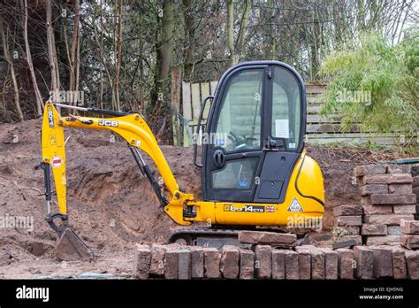 Jcb Mini Excavator Fotos Und Bildmaterial In Hoher Auflösung Alamy