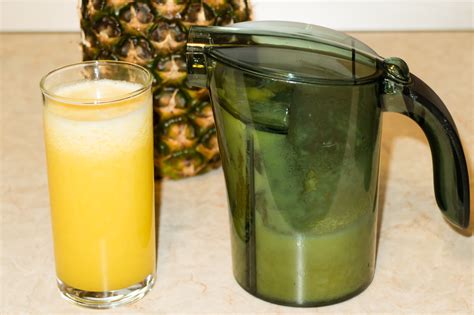 Обзор центробежной соковыжималки Redmond RJ-M911