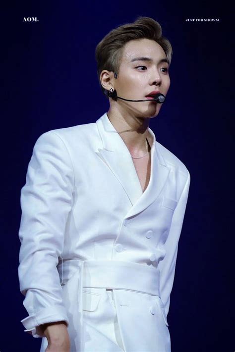 Sao nam hot nhất cộng đồng gay Hàn Quốc Có cả tình cũ Nhã Phương Kang Tae Oh và tài tử Trò