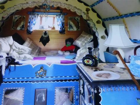 Gypsy Caravan Interior Vardo Romany Gipsy Wagon Etsy Canada