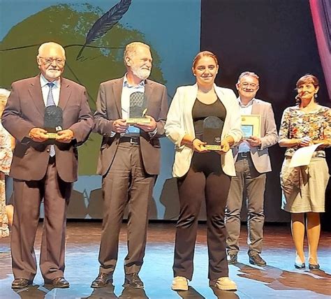 El Escritor Sevillano Evaristo Laguna Ganador Del III Certamen De