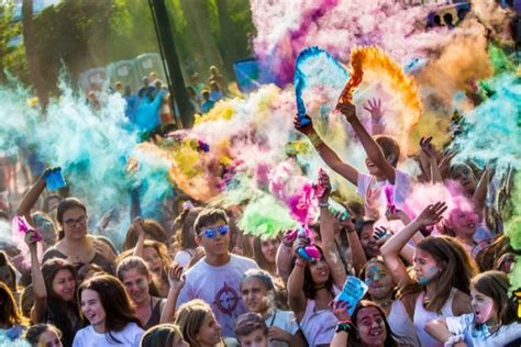 Grup Feeling Producció i organització de festes temàtiques Serveis