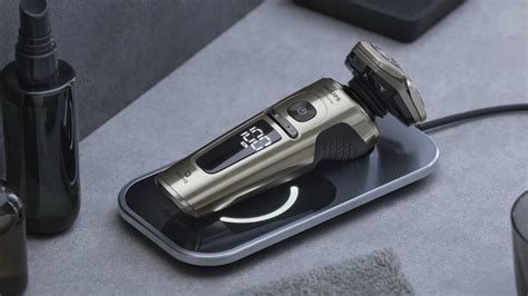 Series 9000 Electric Shaver | Philips