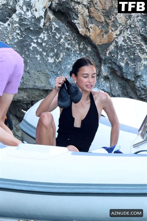 Kelsey Merritt Sexy Seen Flaunting Her Hot Bikini Body Alongside Jared Leto In Sardinia Aznude