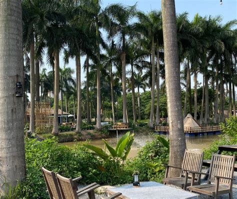 Nh Ng A I M H N H C M Tr I Ngay Gi A L Ng H N I Ang Hot R N R N Gi I Tr R Nhau G T G