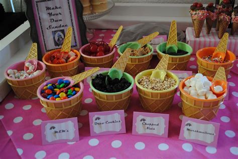 Easy Ice Cream Sundae Bar