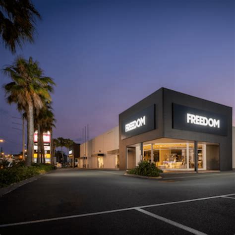 Freedom Furniture sees efficiency and CSAT skyrocket with Zendesk AI