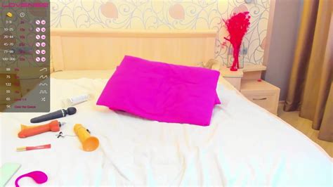 VirginChloe Webcam Porn Video Record Stripchat Fuck Domination Naturalboobs Jeans