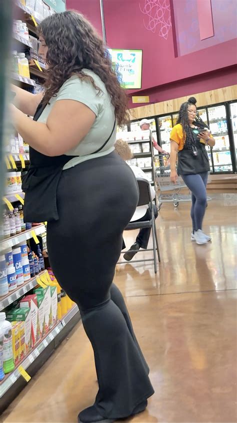 Nd Time Capping This Same THICK N WIDE Ass Bending Over For The Camera Spandex Leggings