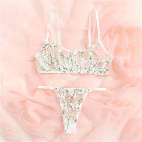 Bgk Lingerie Roupa Íntima Lingerie Sutiã Fio Dental Sexy Renda E Flor Shopee Brasil