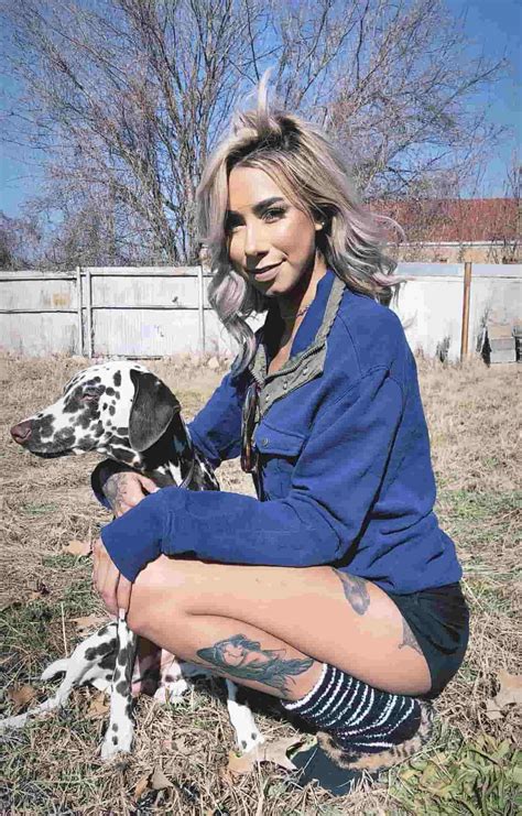 Ally Lotti - Age, Height, Net Worth, Boyfriend, Facts, Bio, Wiki