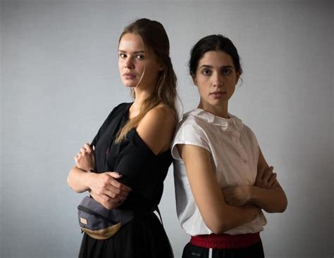 Ativistas Das Pussy Riot Classificadas Como Agentes Estrangeiras Esquerda