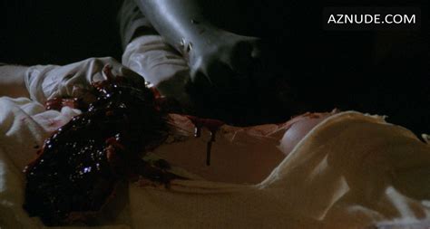 ELIZABETH MANNINIO Nude AZNude