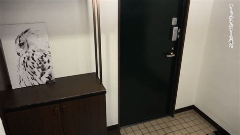 A 50 Year Old Mature Woman Shows Off Her Plump Body And Wets Her Pussy She Provokes Delivery