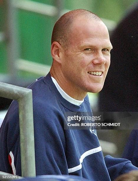 Brad Friedel Usa Brad Friedel Usa Goalkeeper Photos and Premium High ...