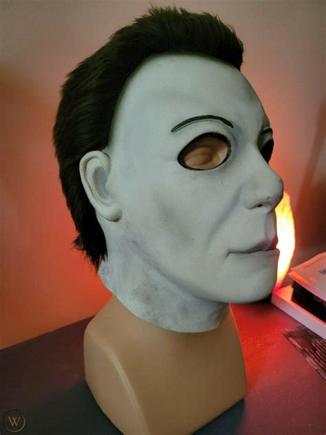 Michael Myers mask Halloween Resurrection - "Resurrected" Signed by ...