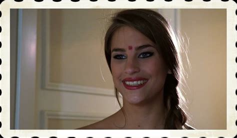 Naked Solène Hebert in Le mentor