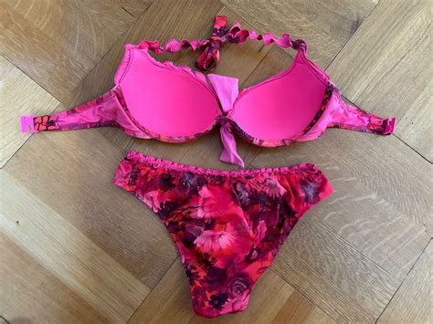 Wunderschönes Bikini mit Blumenmotiv Rosa Rot Gebraucht in Bern für CHF 20 mit Lieferung auf